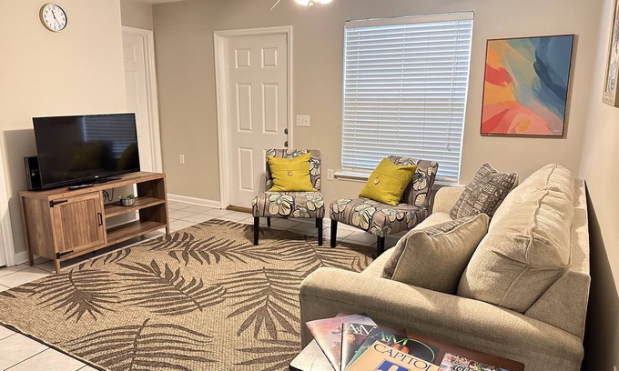 Griffin Heights Condo | Apartment next to FSU. Prime Location in Tallahassee