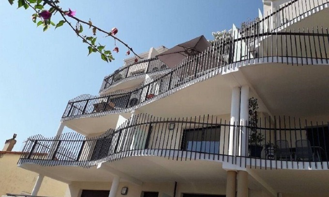 Port-Vendres Apartment | Apartment of 50 m2 for 2 people sea view and port air conditioning parking