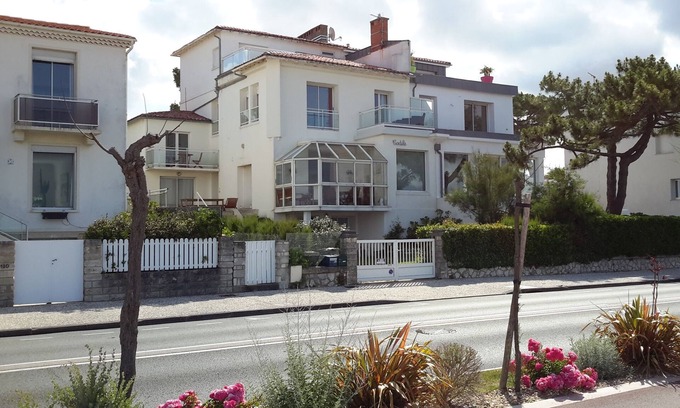 Royan Apartment | Apartment on Royan Beach