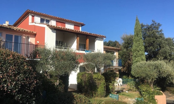 Les Restanques Resort | Apartment overlooking the Gulf of Saint-Tropez