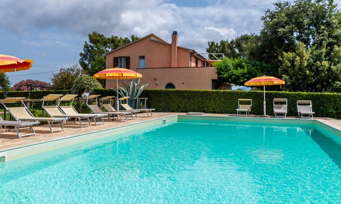 Grosseto Apartment | Apartment 'Principina tra mare e natura' with Shared Pool, Wi-Fi and Air Conditioning