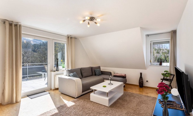 Grafschaft Apartment | Apartment 'Raus Aufs Land' with Balcony and Wi-Fi