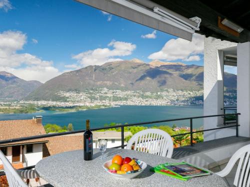 Piazzogna Apartment | Apartment Residenza Miralago Apt- A8 by Interhome