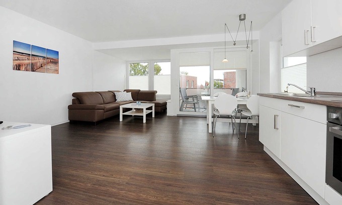 Bensersiel Apartment | Apartment sailboat - House Kunterbunt
