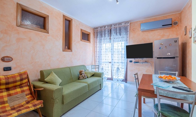 Palazzolo Acreide Historic Centre Apartment | Apartment 'Stefy House' with Balcony and Wi-Fi