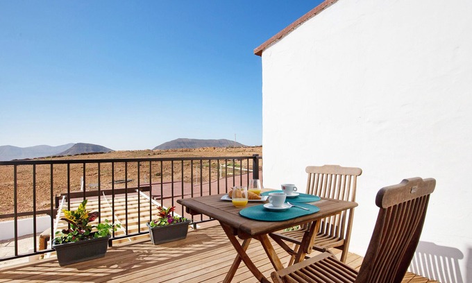 Puerto del Rosario Apartment | Apartment "Sunset Rural" with Private Open Terrace & Wi-Fi