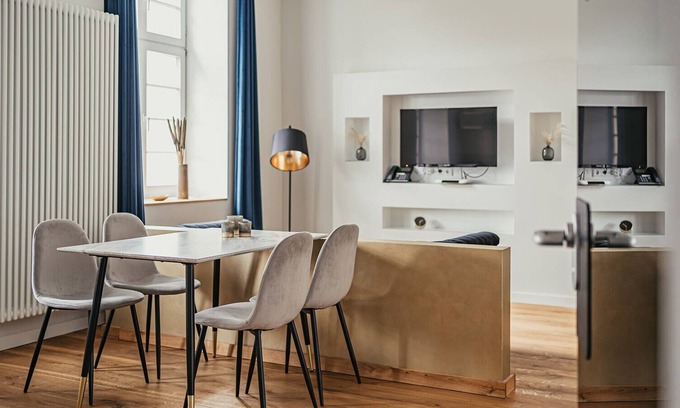 Arnsberg Apartment | Apartment-Superior-Private Bathroom-Balcony-Freiraum 2