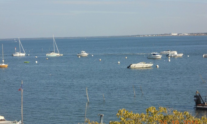 Arcachon Apartment | APARTMENT T3 FRONT OF THE SEA EXCEPTIONAL SITUATION ON THE BASIN OF ARCACHON