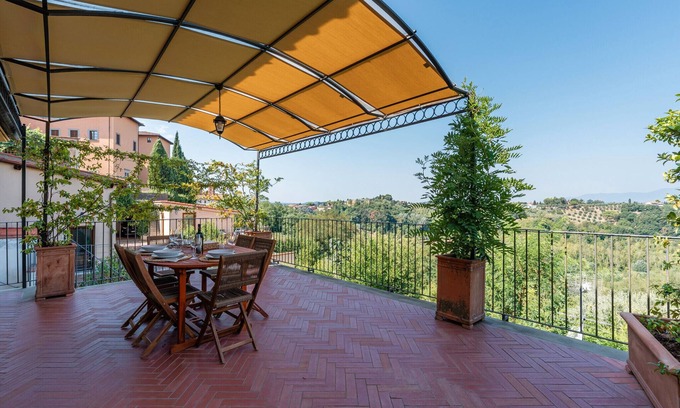 San Miniato Apartment | Apartment 'Terrazza Su San Miniato' with Private Terrace, Wi-Fi and Air Conditioning
