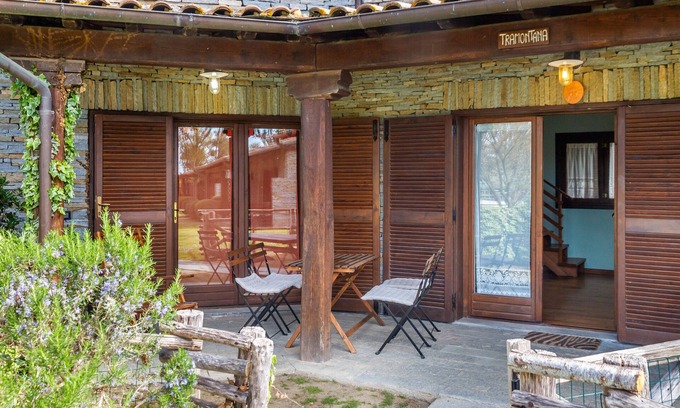 Grosseto Apartment | Apartment 'Tramontana' with Shared Pool, Private Terrace and Air Conditioning