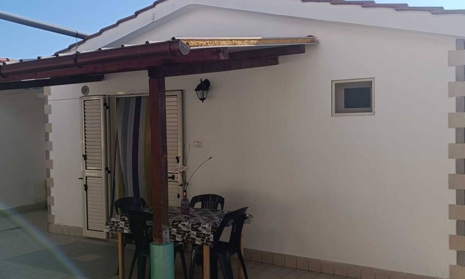 Peschici Apartment | Apartment 'Trilo 1' with Private Terrace, Shared Garden and Wi-Fi