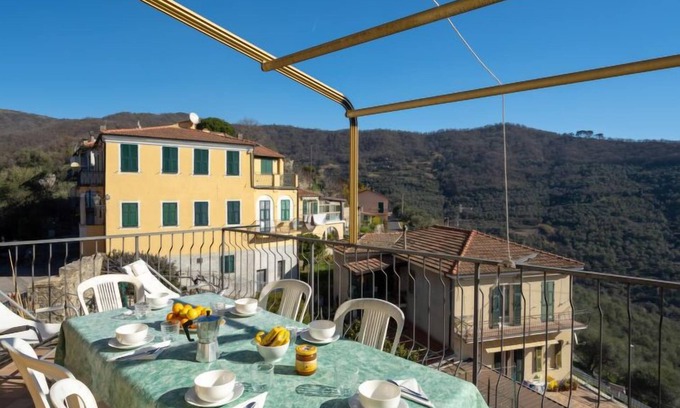 Vasia Apartment | Apartment Verde by Interhome