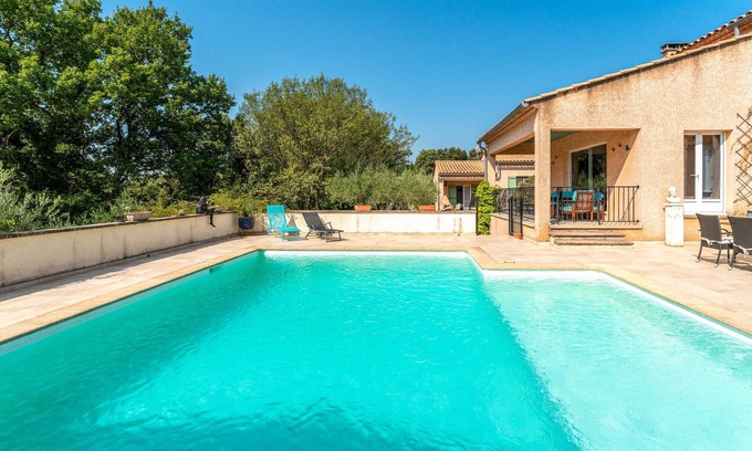 Vallabrix Apartment | Apartment 'Villabrix Near Uzès' with Wi-Fi