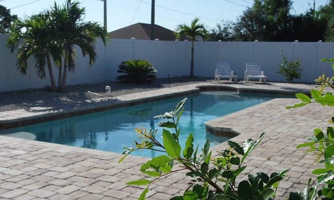 Cape Coral Apartment | Apartment Westside in Cape Coral/Duplex Sunny Splash - from 1,800 for 28 nights