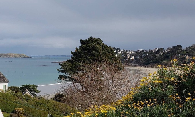 Perros-Guirec Apartment | Apartment with balcony SEA VIEW Trestraou beach in PERROS-GUIREC