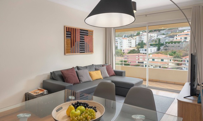 Sao Martinho Apartment | Apartment with balcony and pool - Green Park