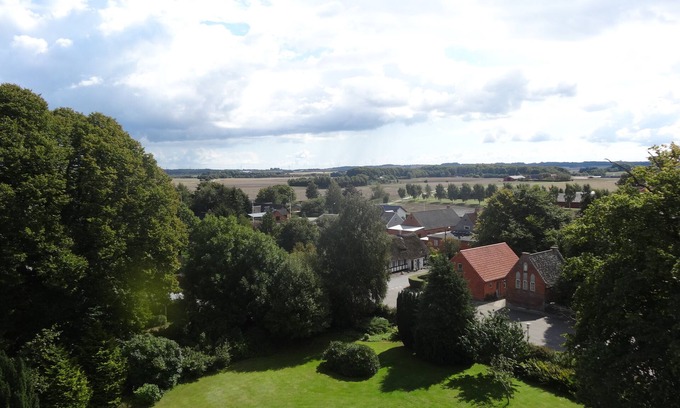 Hovedgard Apartment | Apartment With Big Private Terrace & Private Park - Families & Couples