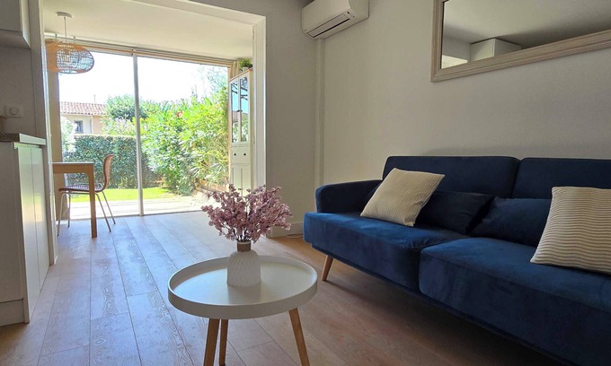 Port Cogolin Apartment | Apartment with garden at the foot of the harbor