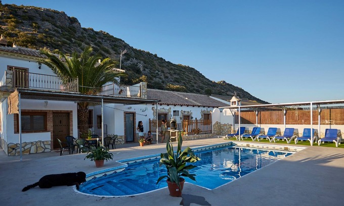 Iznajar House | Apartment with pool and spectacular views, ideal for families