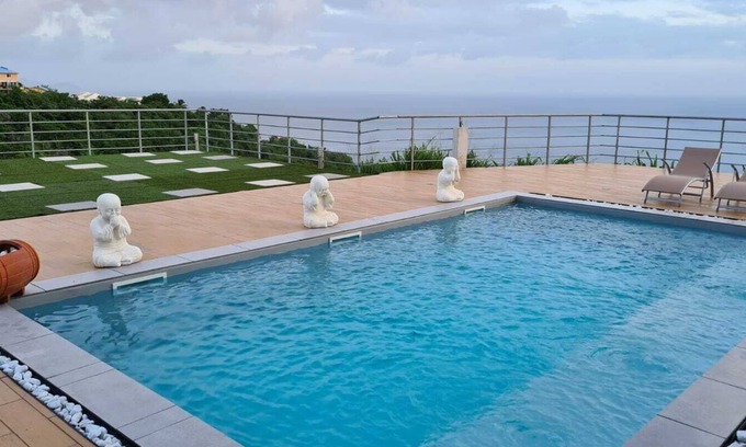 Case-Pilote Apartment | Apartment with pool and sea view