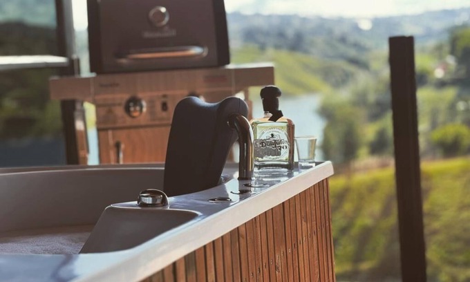 El Penol Apartment | Apartment with reservoir access and jacuzzi in El Peñol, Antioquia