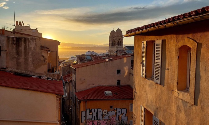 Quartier du Panier Apartment | Apartment with sea view in the heart of the Panier