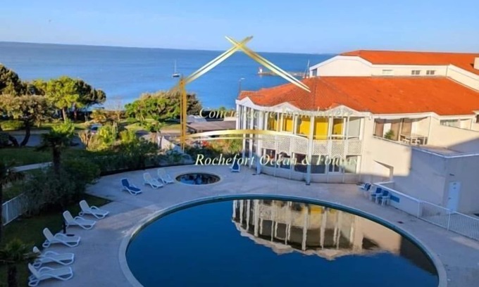 Fouras Apartment | Apartment with sea view and private pool