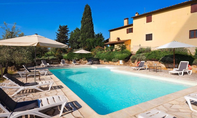 San Casciano in Val di Pesa Apartment | Apartment with WIFI, A/C, pool, TV, pets allowed, panoramic view, parking, close to Greve In Chianti