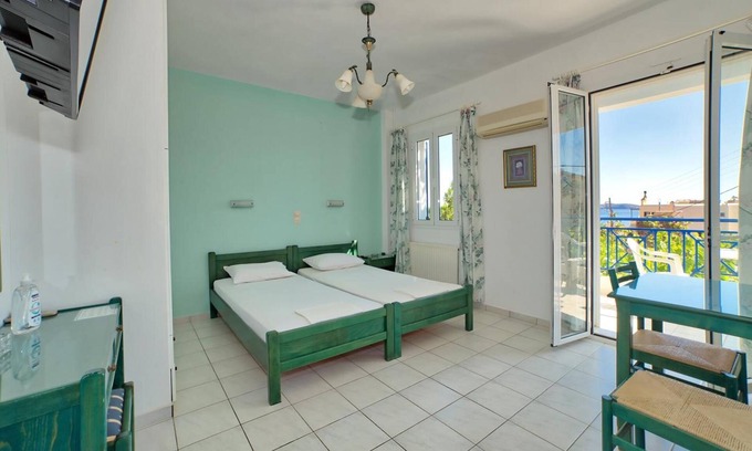 Kipri Apartment | Apartment 'Zefiros - Dusk Sea View' with Sea View, Wi-Fi and Air Conditioning