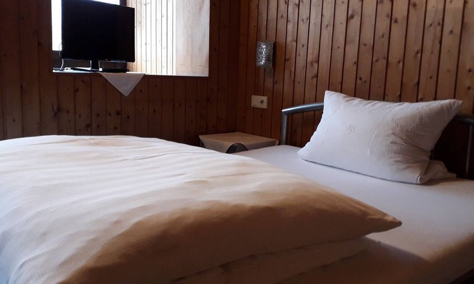 Nuertingen Apartment | Apartment 'Zimmer 32'
