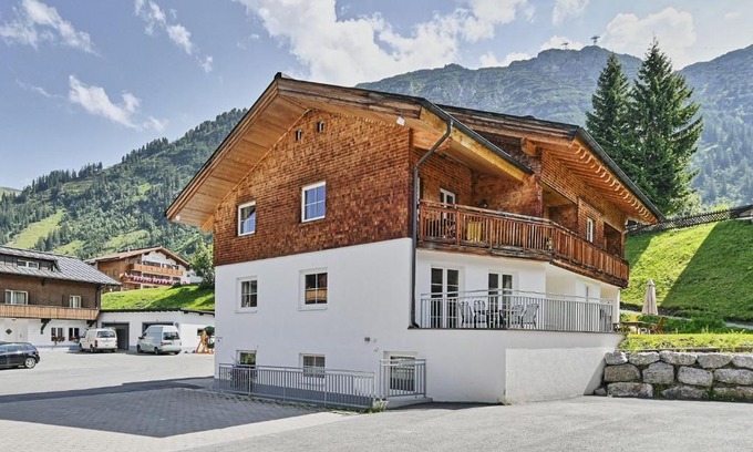 Lech am Arlberg Apartment | Apartmenthaus Steiner