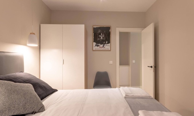 Castanos Apartment | APARTMENTO 6 by HiBilbao