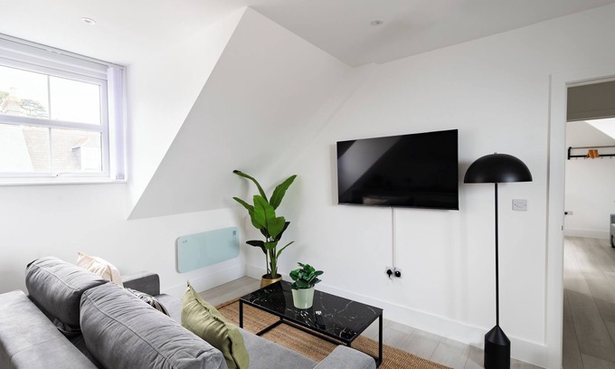 Chysauster Apartment | Apartments of Penzance, Apt 7