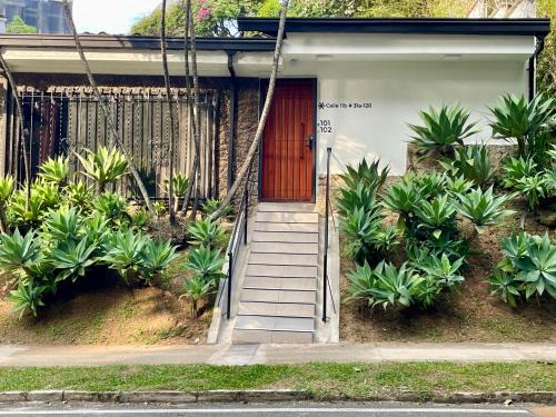 Las Lomas I Apartment | Apartments with Jacuzzi in El Poblado by Wynwood House