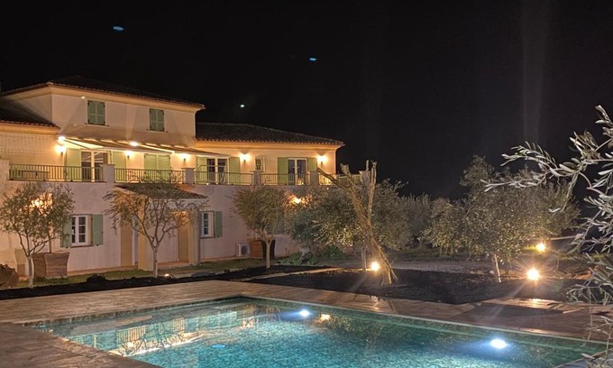 Oletta Apartment | APICULTEUR