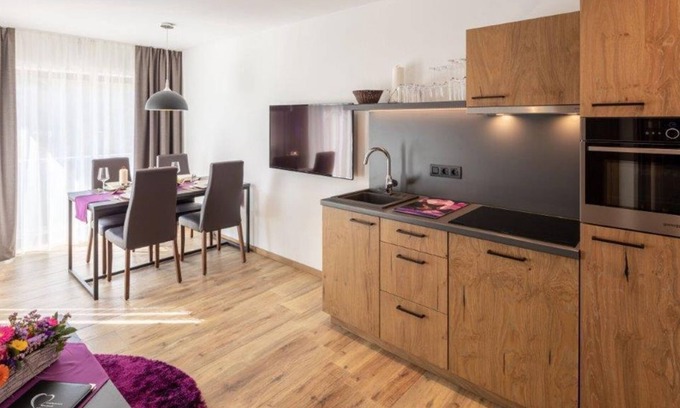 Rosshaupten Apartment | App, 2SZ, Stockb., ÜB4-6, B.6 6Af4SB - For Moments