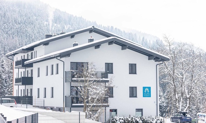 Sankt Martin am Tennengebirge Apartment | Appealing apartment with shared sauna