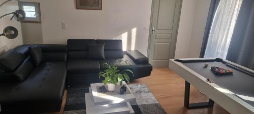 La Ferte-sous-Jouarre Apartment | Apparemment deux chambres