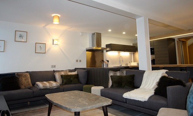 Mont-de-Lans Apartment | Appart 10 pers ski in ski-out - 4bdr/4bath - wifi, sheets, cleaning included