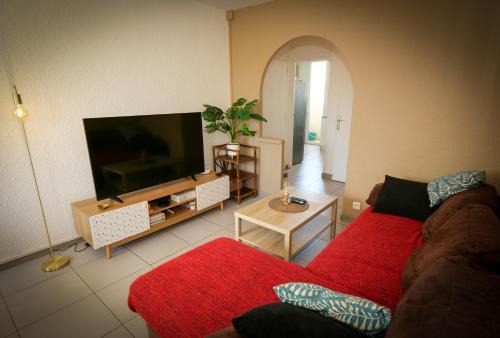 Marignane Apartment | Appart 6 pers Marignane à 5 min -plage et aéroport