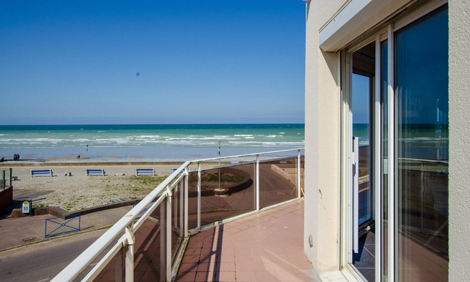 Quiberville Apartment | Appart'en Mer, on the beach