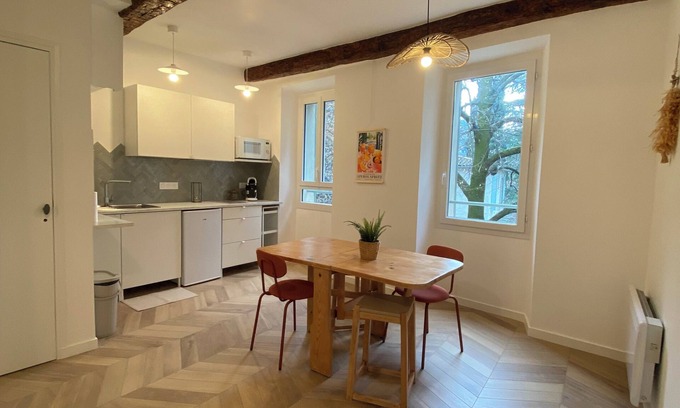 Belgentier Apartment | Appart En Provence
