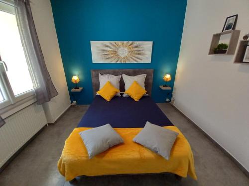 Montelimar Apartment | Appart T3 avec Cours et Parking Privé