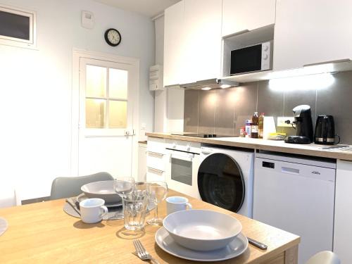 Le Creusot Apartment | Appart'Village Le Creusot centre - Parking facile - Bus gare TGV 17 min