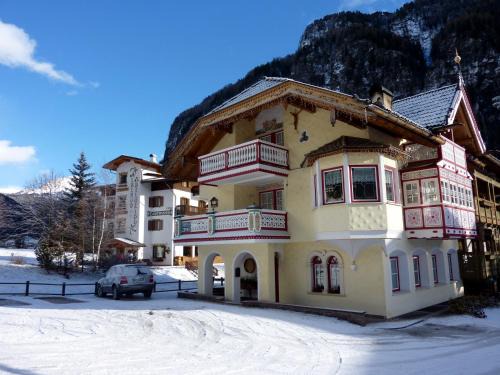 Campitello di Fassa Apartment | Appartamenti Majon Sotroi