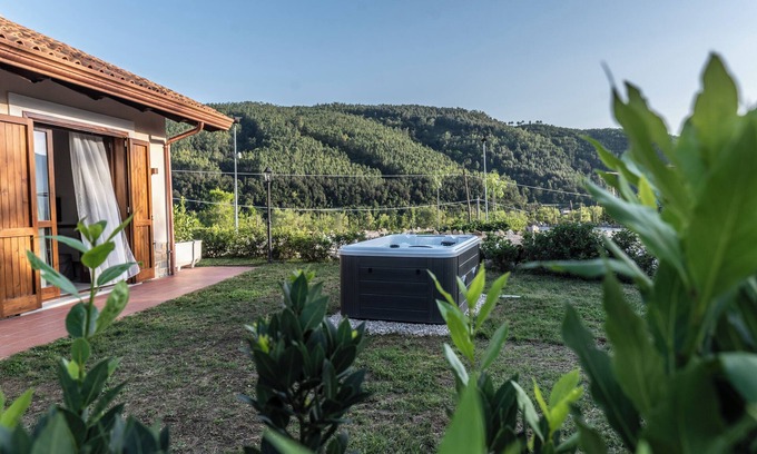 Perito House | Appartamento con Idromassaggio immerso nel verde