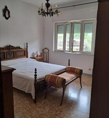 Carpineto Romano Apartment | appartamento con balcone