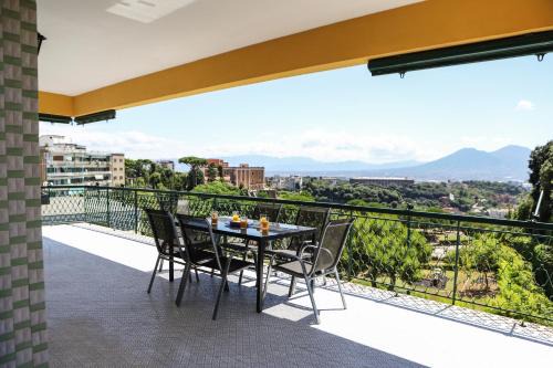Capodimonte Apartment | Appartamento con terrazzo a Capodimonte by Wonderful Italy