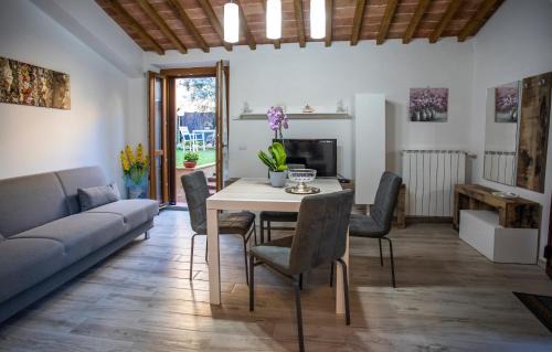 San Gimignano City Centre Apartment | appartamento l'olivo