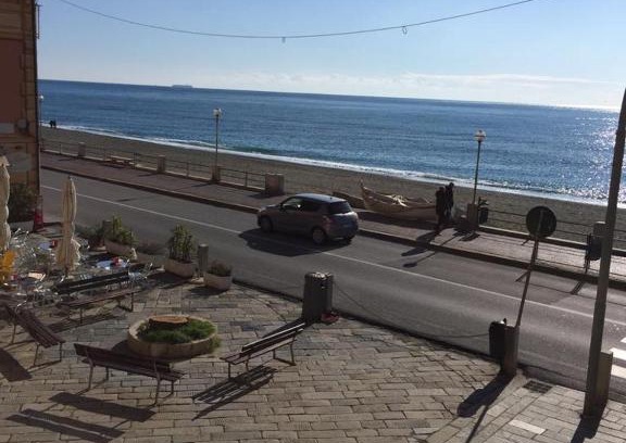 Varazze Apartment | Appartamento piazza Buccelli a 10 mt dal mare